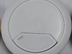 6cm 圓孔蓋 白 配 949 白板 色票照片